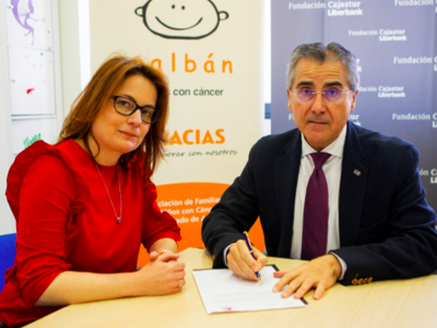 Foto que inmortaliza el convenio entre Galbán y la Fundación Cajastur